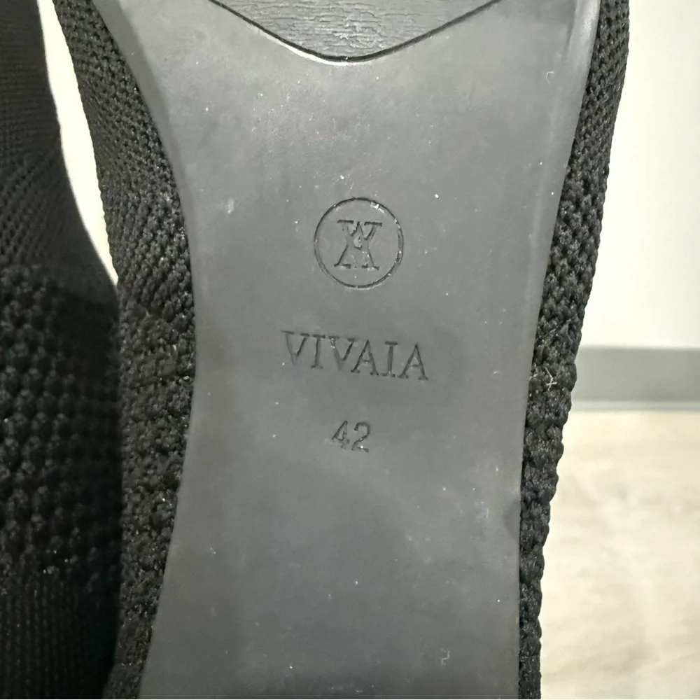 Vivaia Boots Melissa Square Toe Perforated Comfort Cushion Heeled in Black